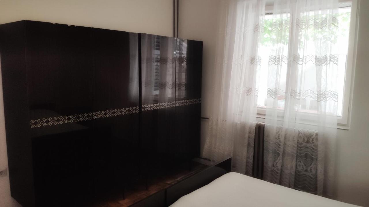 Apartmani Leon Biograd Na Moru Eksteriør billede